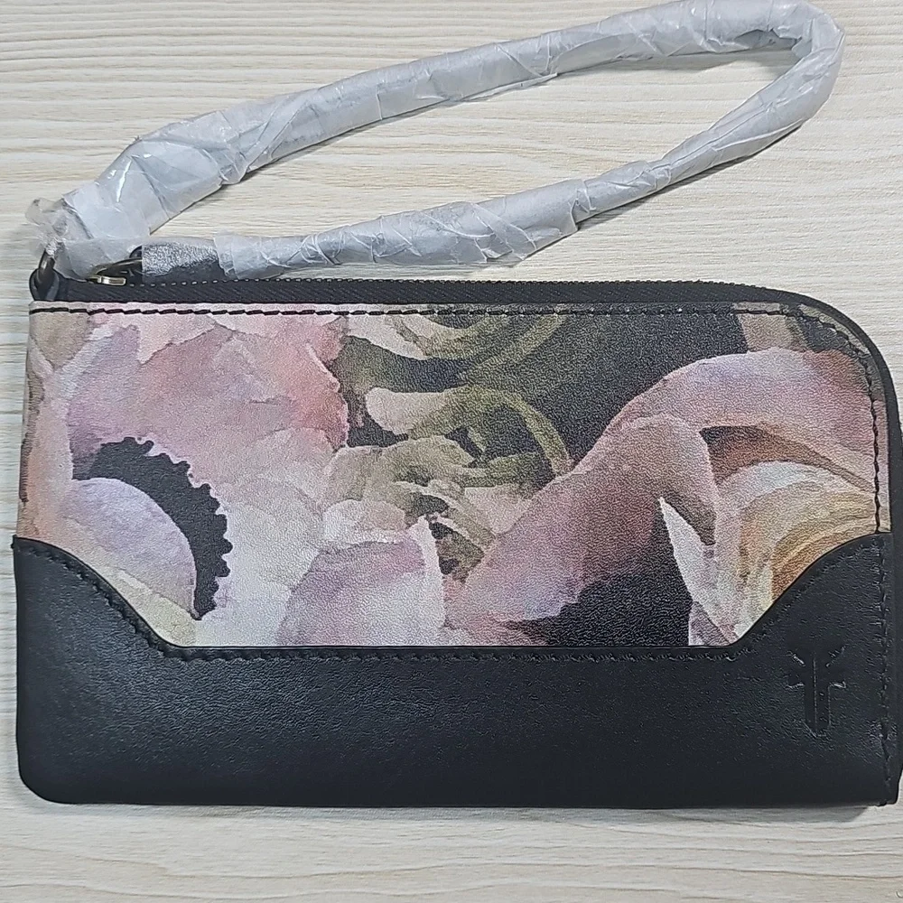 NEW Frye Effie Floral Print Wristlet Zip-around card holder Gold Hardware H13 - Picture 1 of 11